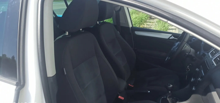 Volkswagen Golf cena 19900 przebieg: 272000, rok produkcji 2010 z Skórcz małe 301